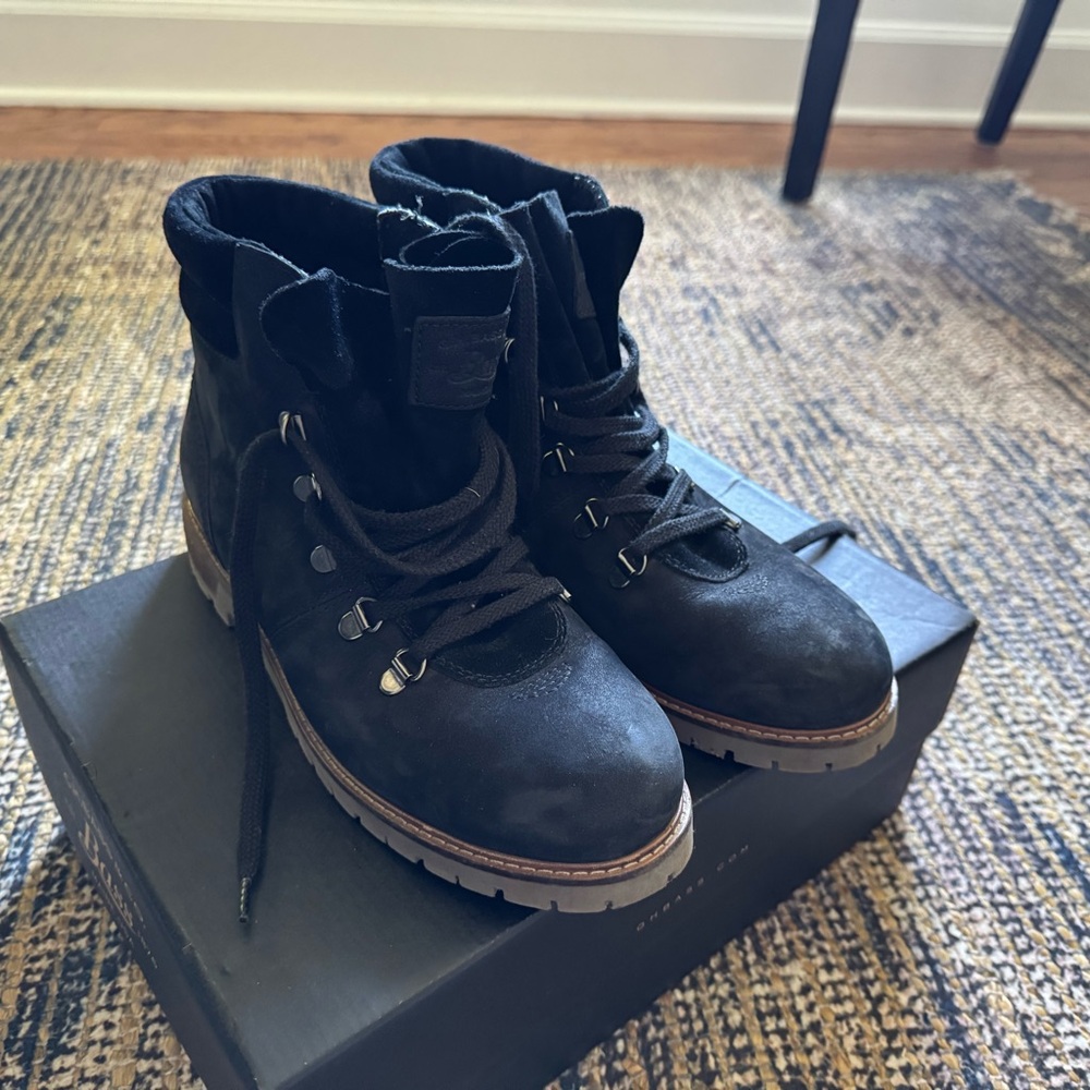G.H. Bass x Madewell Black Suede Boots